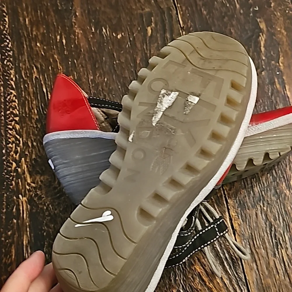 Yett Fly London red pumps 36 or 6 EUC - Picture 6 of 6